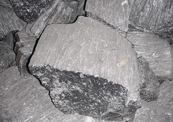 Mullit   er   bredt   brugt   i   metallurgisk   industri